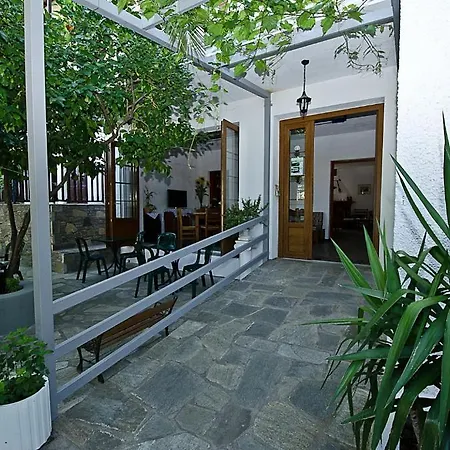 Narkissos Hotel 2*