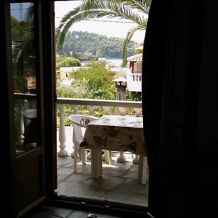 Narkissos Hotel